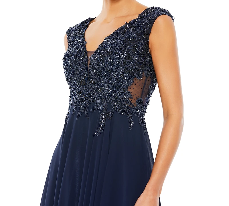 Mac Duggal Women's Appliqued Cap Sleeve Bodice Flowy Gown