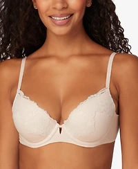 Maidenform Women's Comfort Devotion Your Lift Underwire Bra DM1195