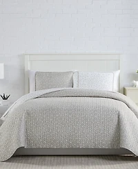 Southshore Fine Linens Geometric Maze 3-Pc. Quilt Set