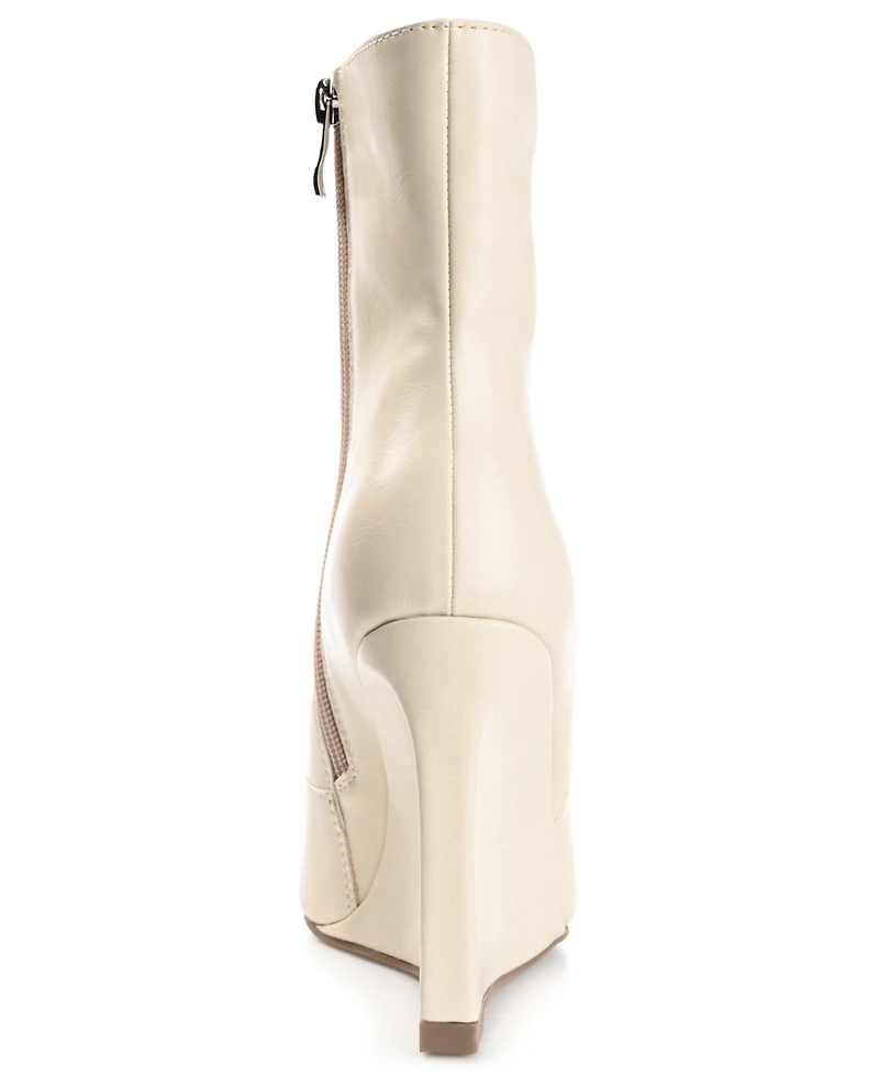 Journee Collection Women's Glorria Wedge Booties