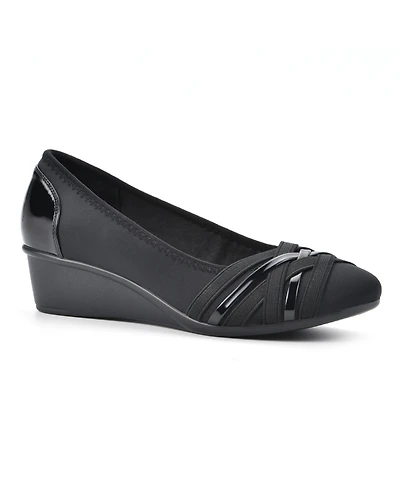 Cliffs by White Mountain Women's Bowie Wedge Shoe