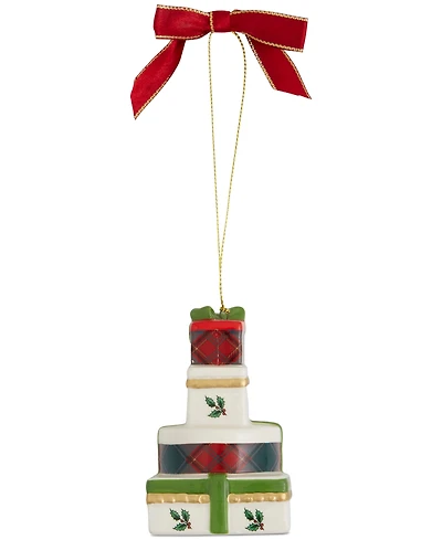 Spode Stacked Gifts Ornament