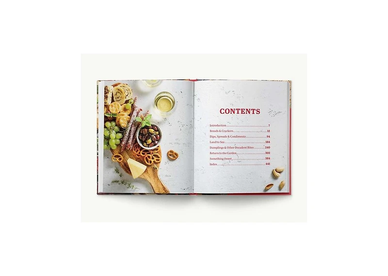 Complete Charcuterie: Over 200 Contemporary Spreads for Easy Entertaining Charcuterie, Serving Boards, Platters, Entertaining by The Coastal Kitchen