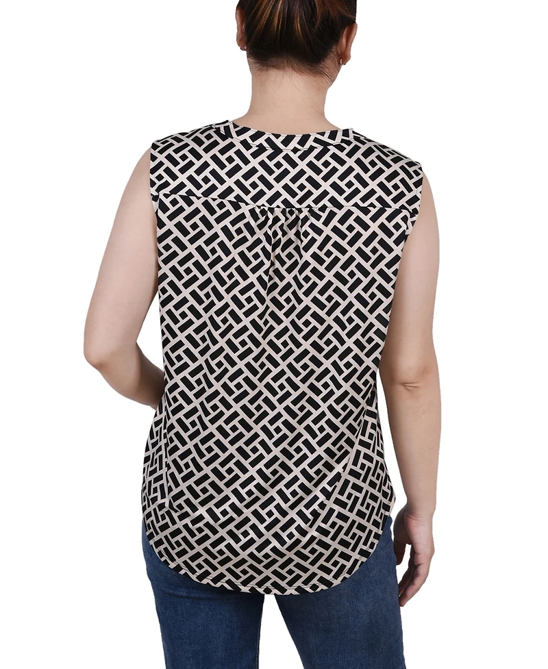 Ny Collection Petite Sleeveless Knit Y-neck Top