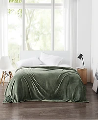 Cannon Solid Plush Blanket, King