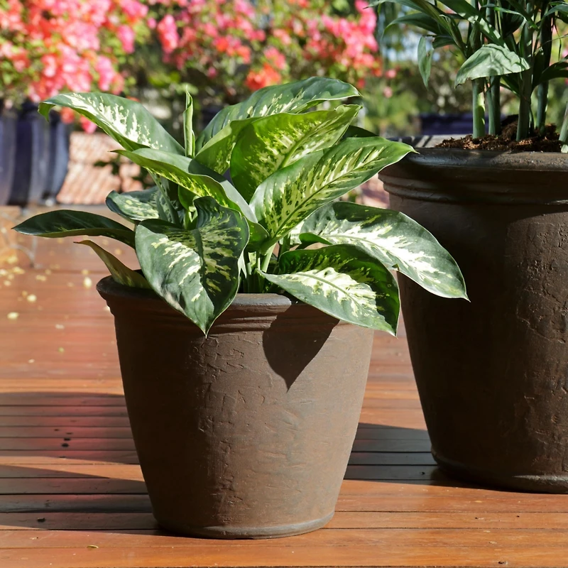 Anjelica 15.25" Double-Walled Polyresin Outdoor Planter Pot - Uv-Resistant Rust Finish - Set of 4