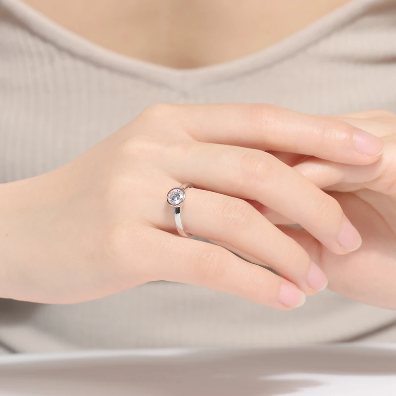 Circular Shaped Design 18K Rose Gold Plated Sterling Silver Clear Cubic Zirconia Ring