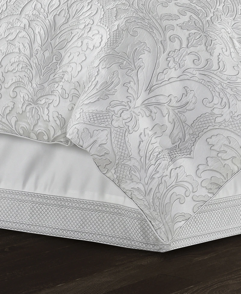 J Queen New York Brunello 4 Piece Comforter Set, California King