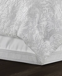 J Queen New York Brunello 4 Piece Comforter Set, California King
