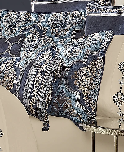 J Queen New York Middlebury 4 Piece Comforter Set, California King