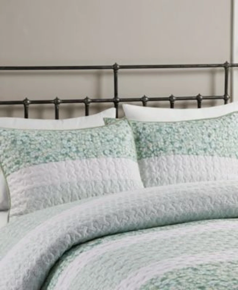 Madison Park Caralie Seersucker 4 Piece Quilt Sets