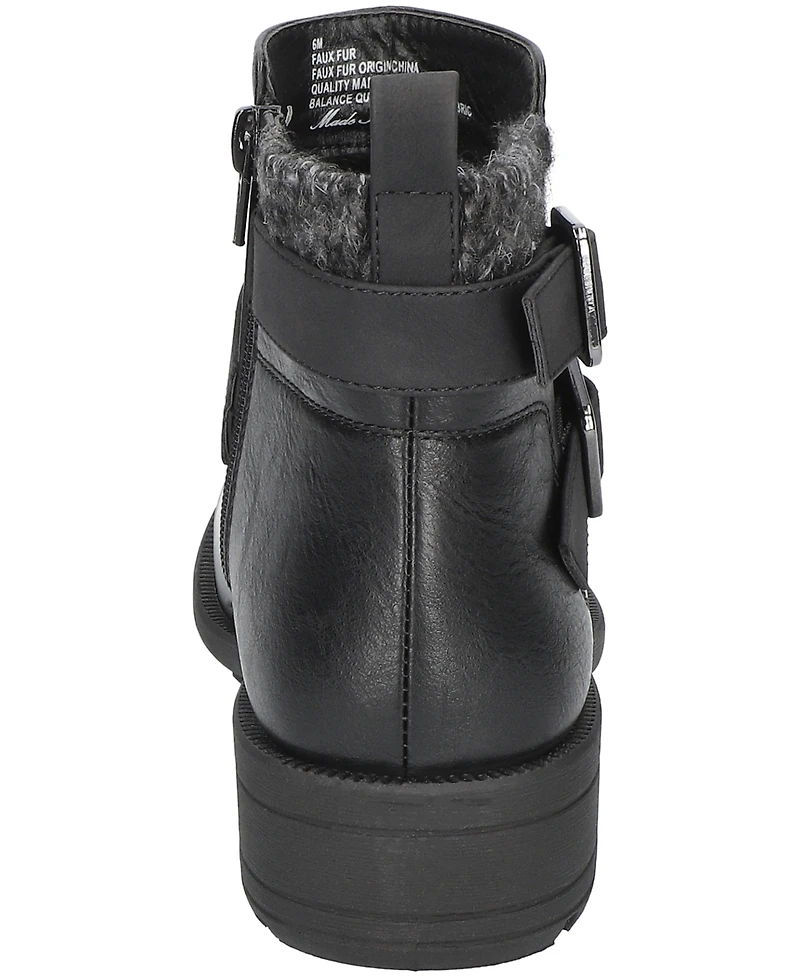 Easy Street Women's Kourt Slip Resistant Ankle Boots