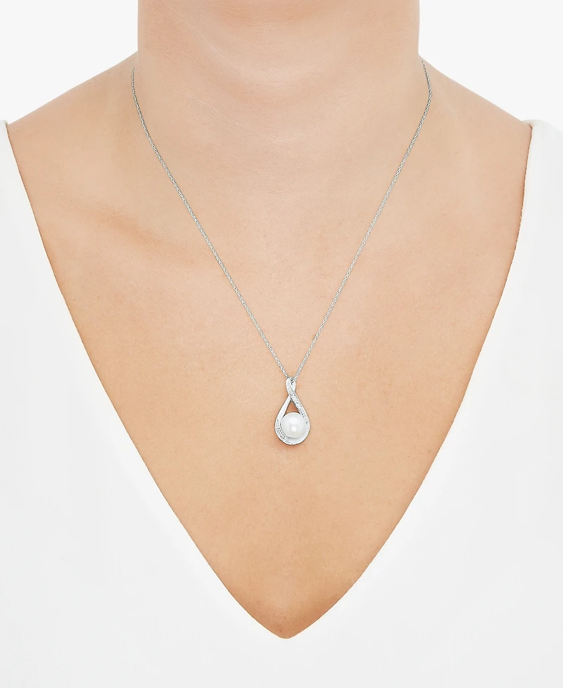 Honora Cultured Freshwater Pearl (9mm) and Diamond Accent Pendant 18" Necklace 14k Gold