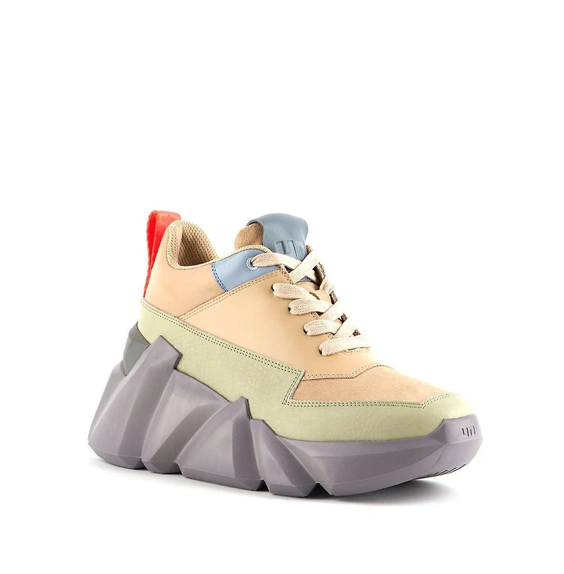 Women's Space Kick Max Sneakers