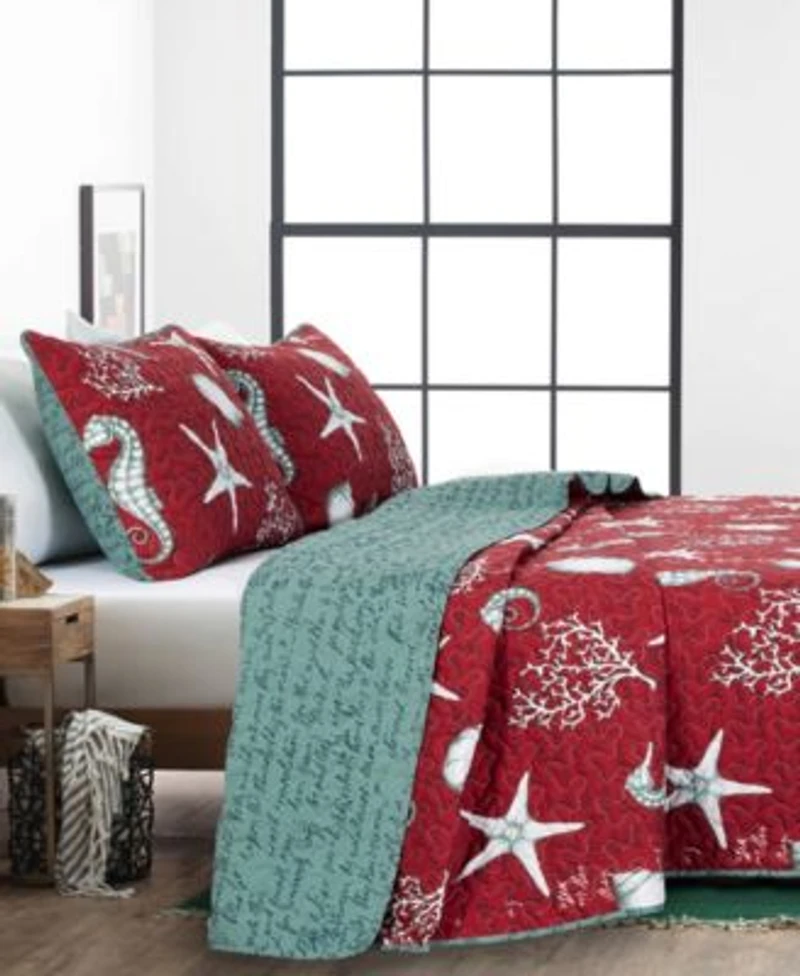 Videri Home Festive Seahorse Reversible 3 Piece Quilt Sets
