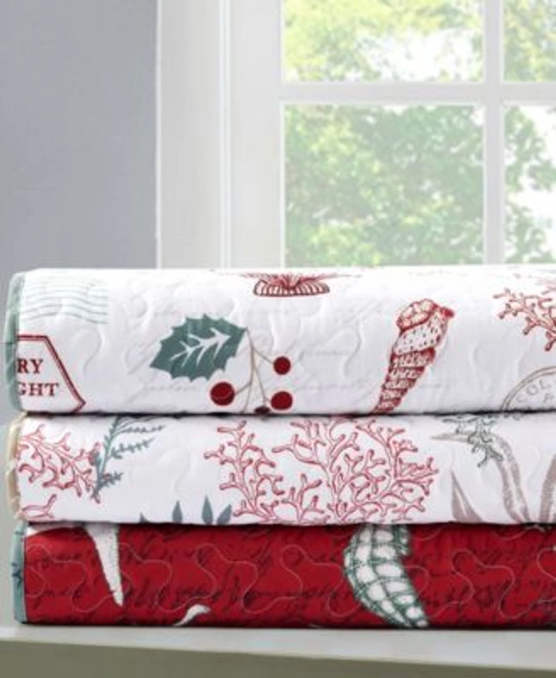 Videri Home Festive Seahorse Reversible 3 Piece Quilt Sets