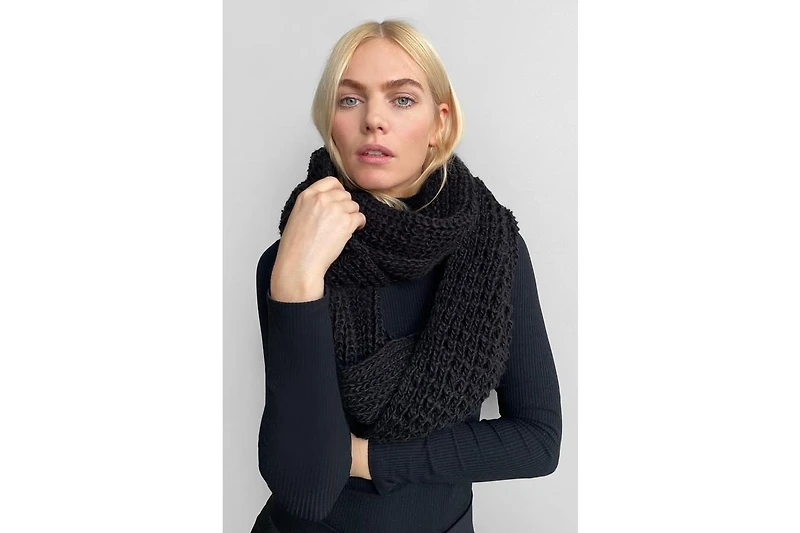 Women's London Infinity Scarf