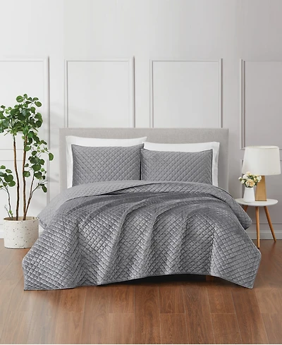 Royal Velvet Diamond 3 Piece Quilt Set, Full/Queen