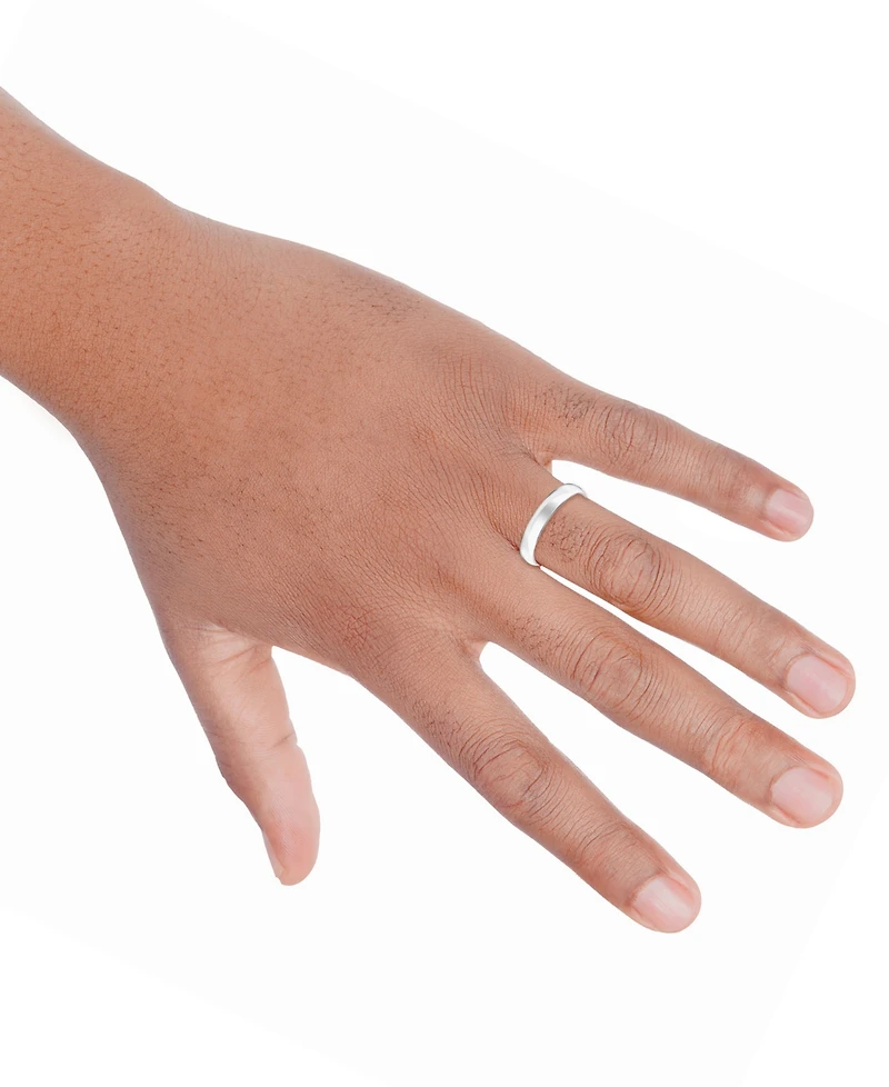 Men's Polished Comfort Fit Wedding Band in Platinum