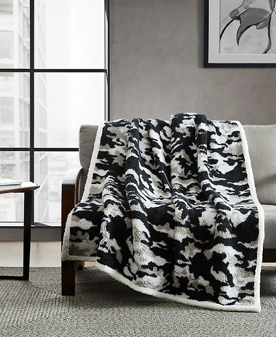 Closeout! Kenneth Cole Reaction Blend Out Sherpa Throw, 60" x 50"