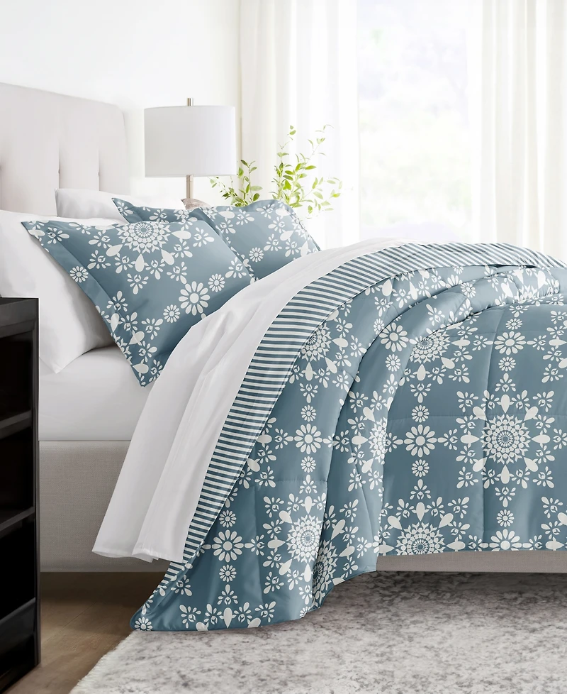 ienjoy Home Ultra Soft Daisy Medallion Reversible 2- Pc. Comforter Set, Twin