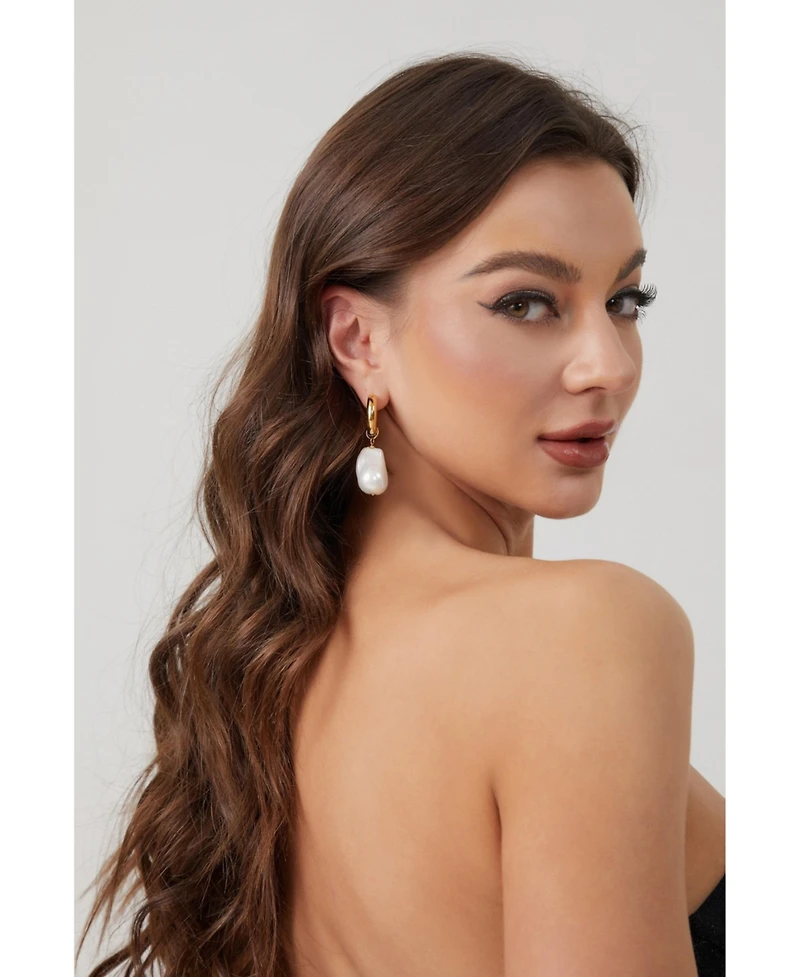 Unique Asymmetrical Rope Chain Baroque Pearl Drop Earrings
