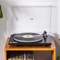 U-Turn Audio Orbit 2 Plus Turntable with Ortofon Om 5E Cartridge