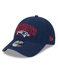 Men's New Era Navy New England Patriots Outline 9FORTY Snapback Hat