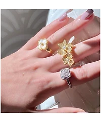 Mother of Pearl Clover Ring