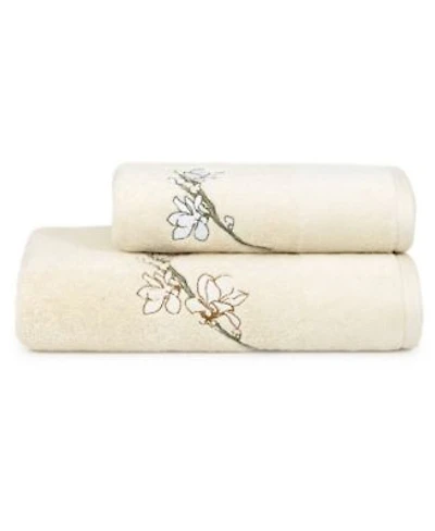 Boss Home Almond Flowers Embroidered Cotton Bath Towels