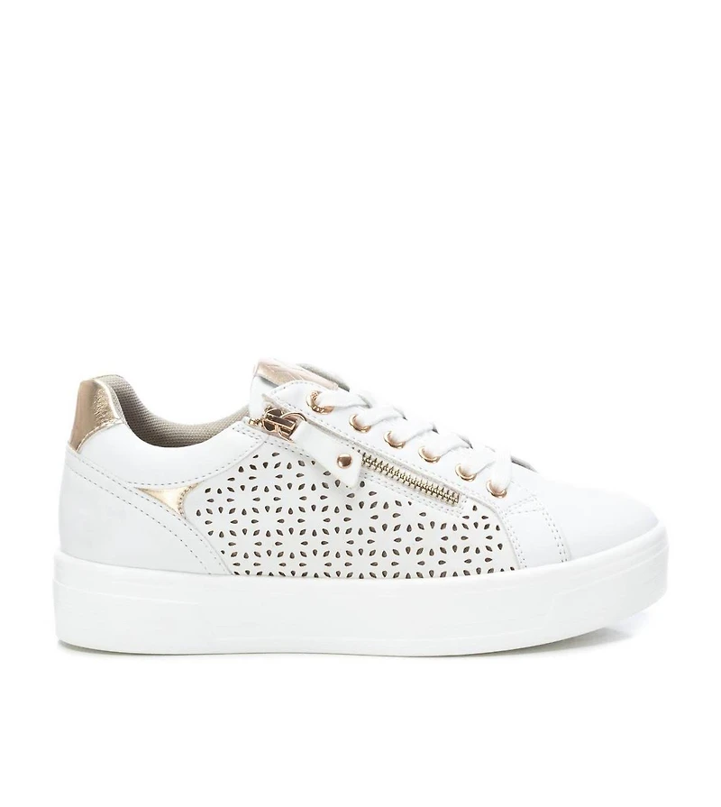 Women's Lace-Up Sneakers By Xti