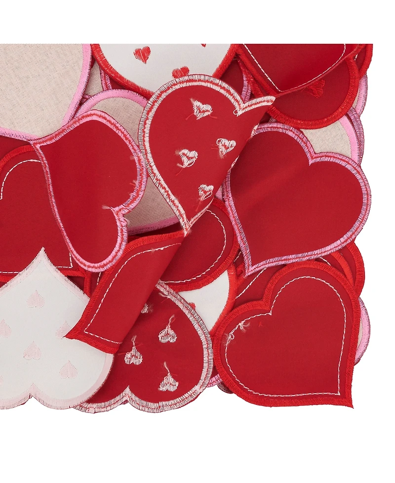 Saro Lifestyle Romantic Hearts Cutout Table Runner, 16"x72"