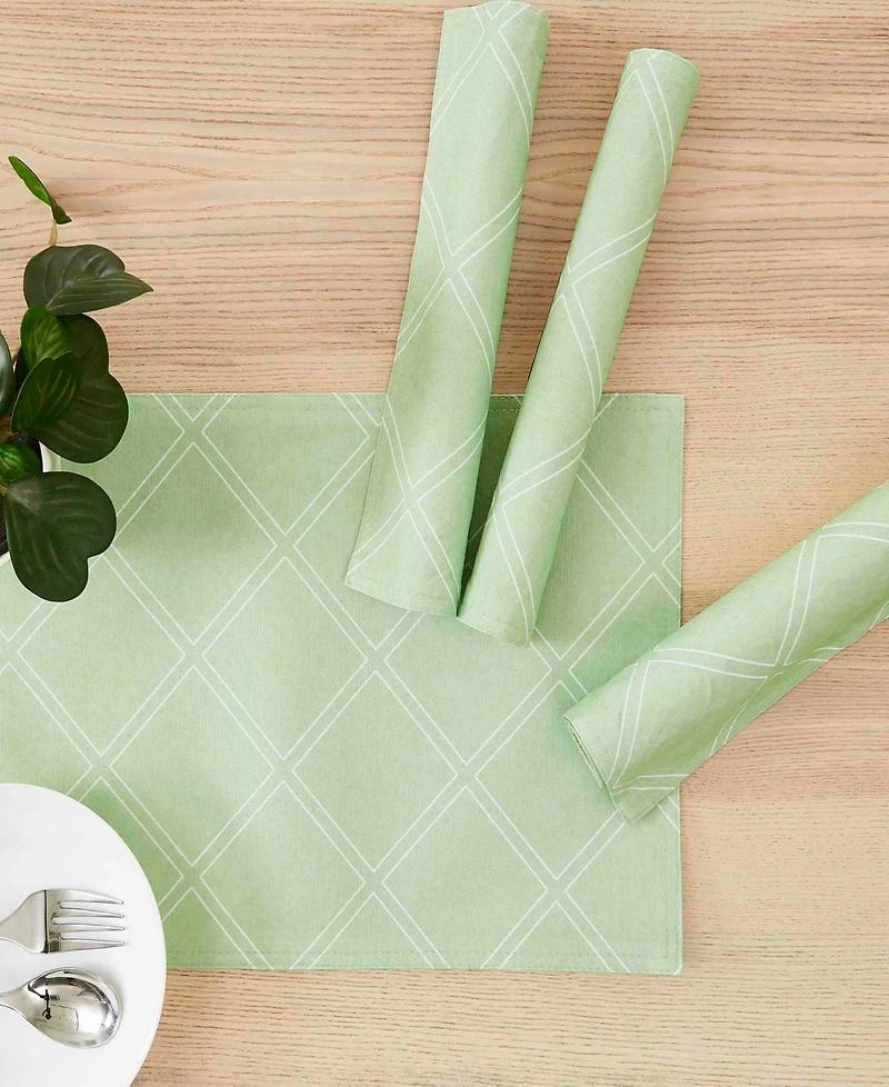 Izod Harbor Trellis Water-Resistant Indoor and Outdoor Placemats, Set of 4, 13" x 19"