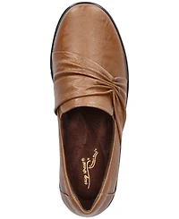 Easy Street Women's Faith Comfort Slip-On Flats