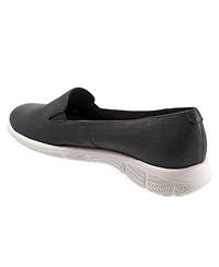 Trotters Universal Sneaker