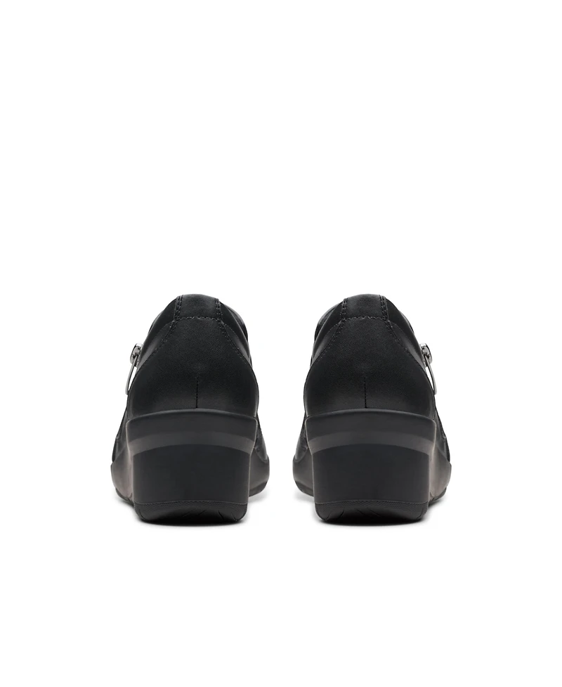 Clarks Women's Collection Suttyn Zip Shoes