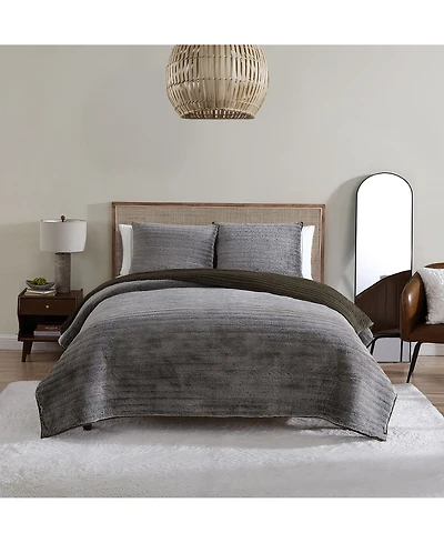Ugg Polar Faux-Fur Reversible 2-Pc. Quilt Set, Twin/Twin Xl