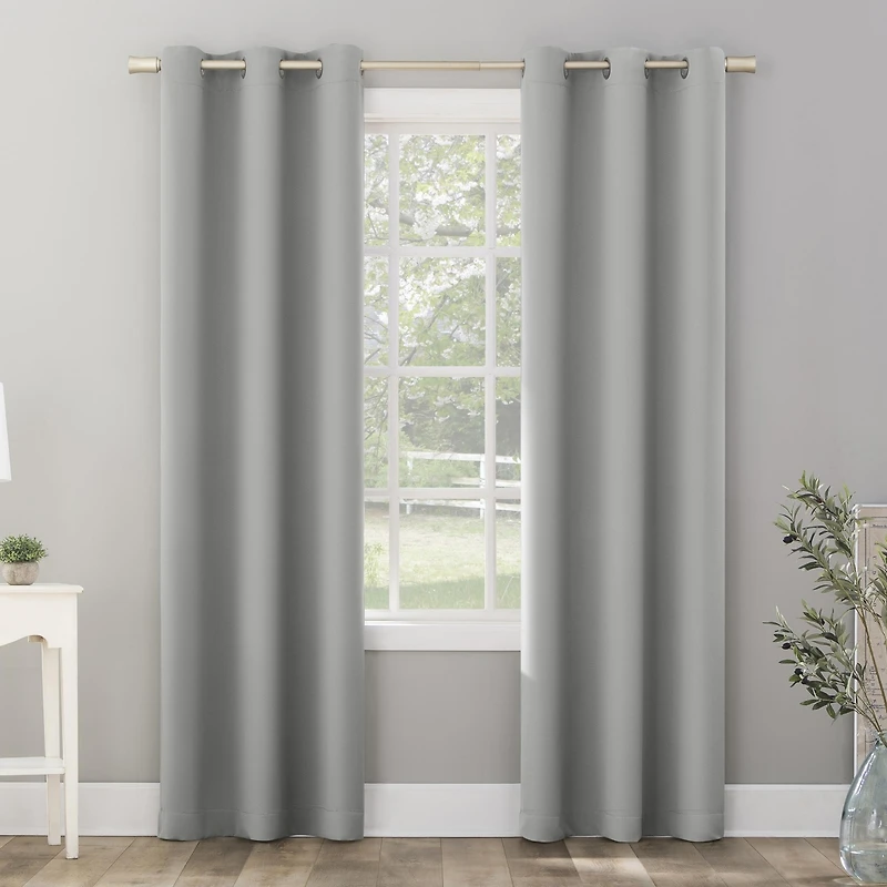Riley Kids Bedroom Blackout Grommet Curtain Panel