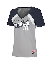 New Era Women's Gray New York Yankees Heathered Raglan V-Neck T-Shirt