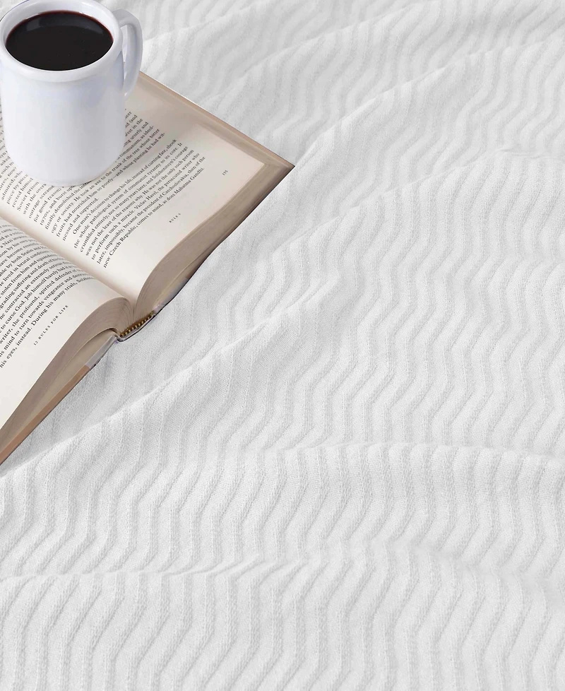 Superior Clara Cotton Textured Striped Lightweight Woven Blanket, California King