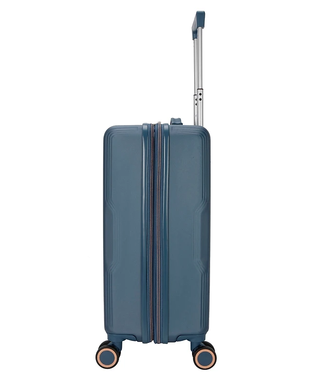 Shop Tag Freehold 5-Piece Softside Spinner Luggage Set at Beverly