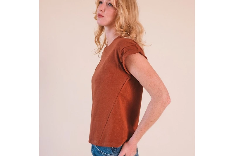 Poplinen Women's Jane Cuffed Hemp Tee