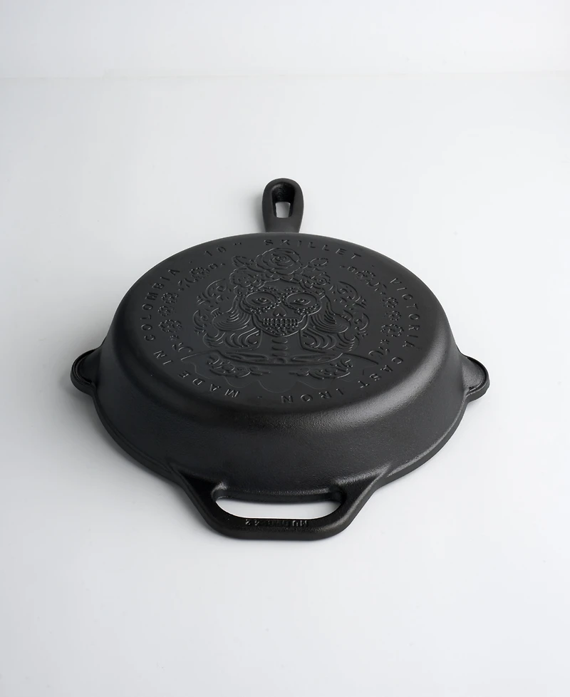 Victoria Cast Iron 10" Skillet with Helper Handle