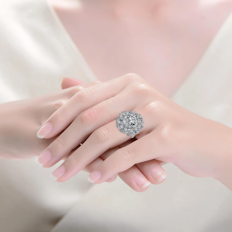 White Gold Plated with Clear Cubic Zirconia Oval Cocktail Snowflake Cluster Ring