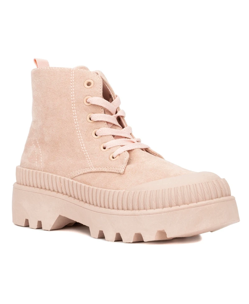 Women's Tessa Sneaker