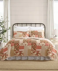 Laura Ashley Harrietta Patchwork Reversible Quilt Sets