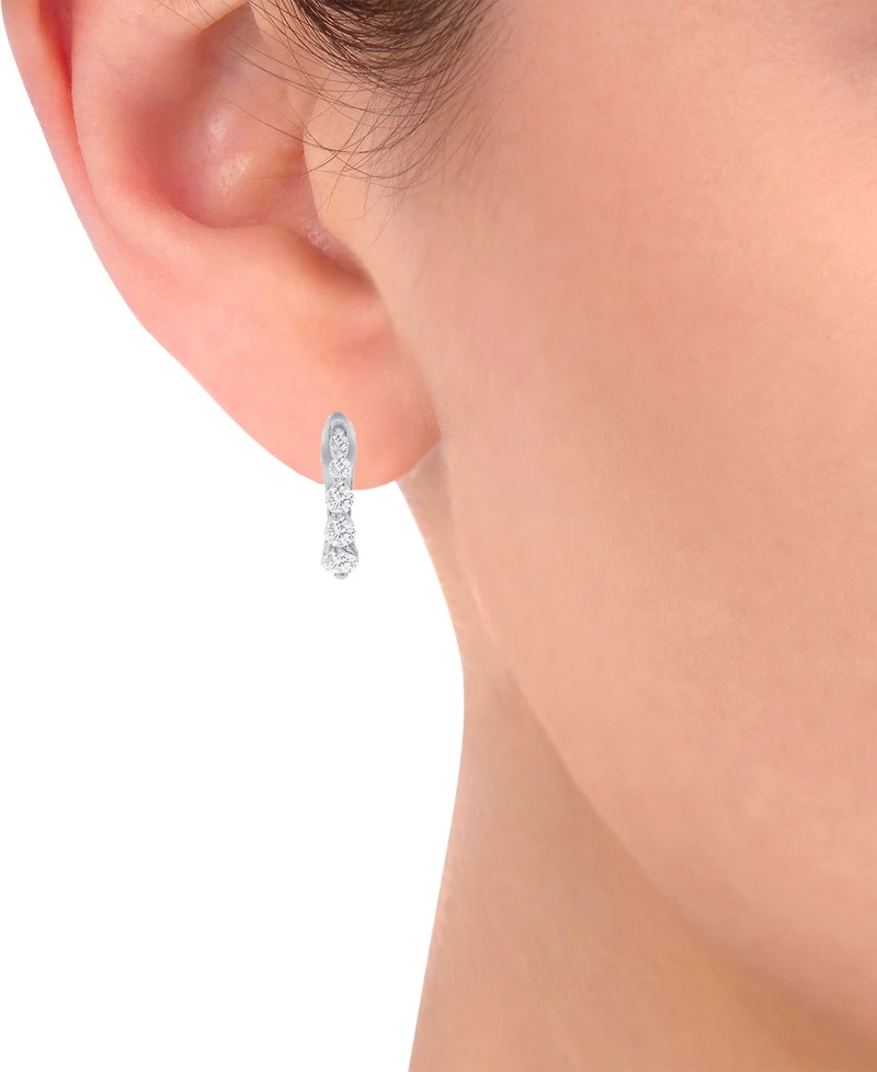 Diamond Graduated Oval Huggie Hoop Earrings (1/2 ct. t.w.) 14k White or Yellow Gold