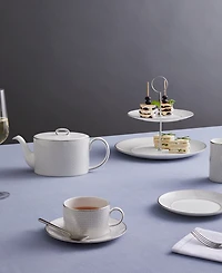 Wedgwood Gio Platinum Teapot
