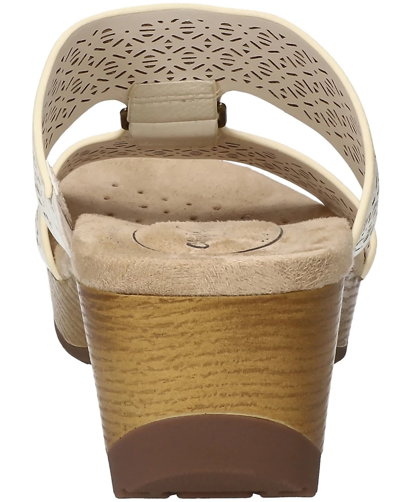 Easy Street Women's Rin Slip-Resistant Sandals