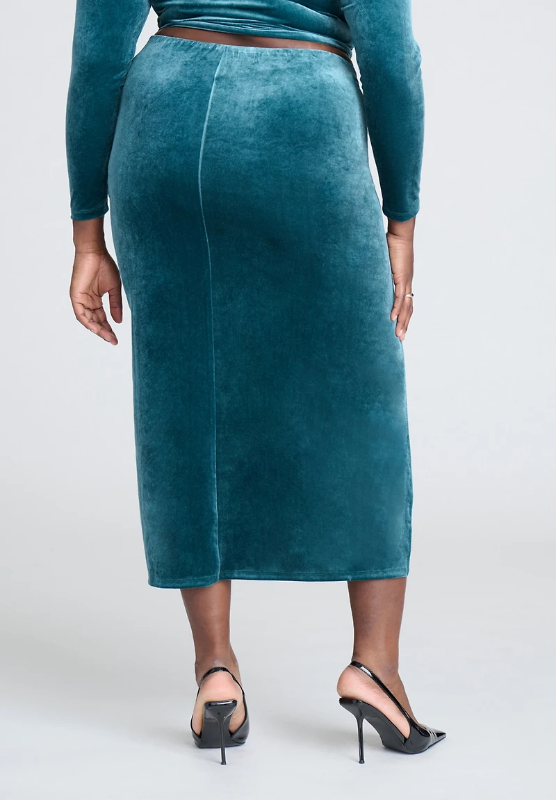 Eloquii Women's Plus Velvet Maxi Skirt With Slit